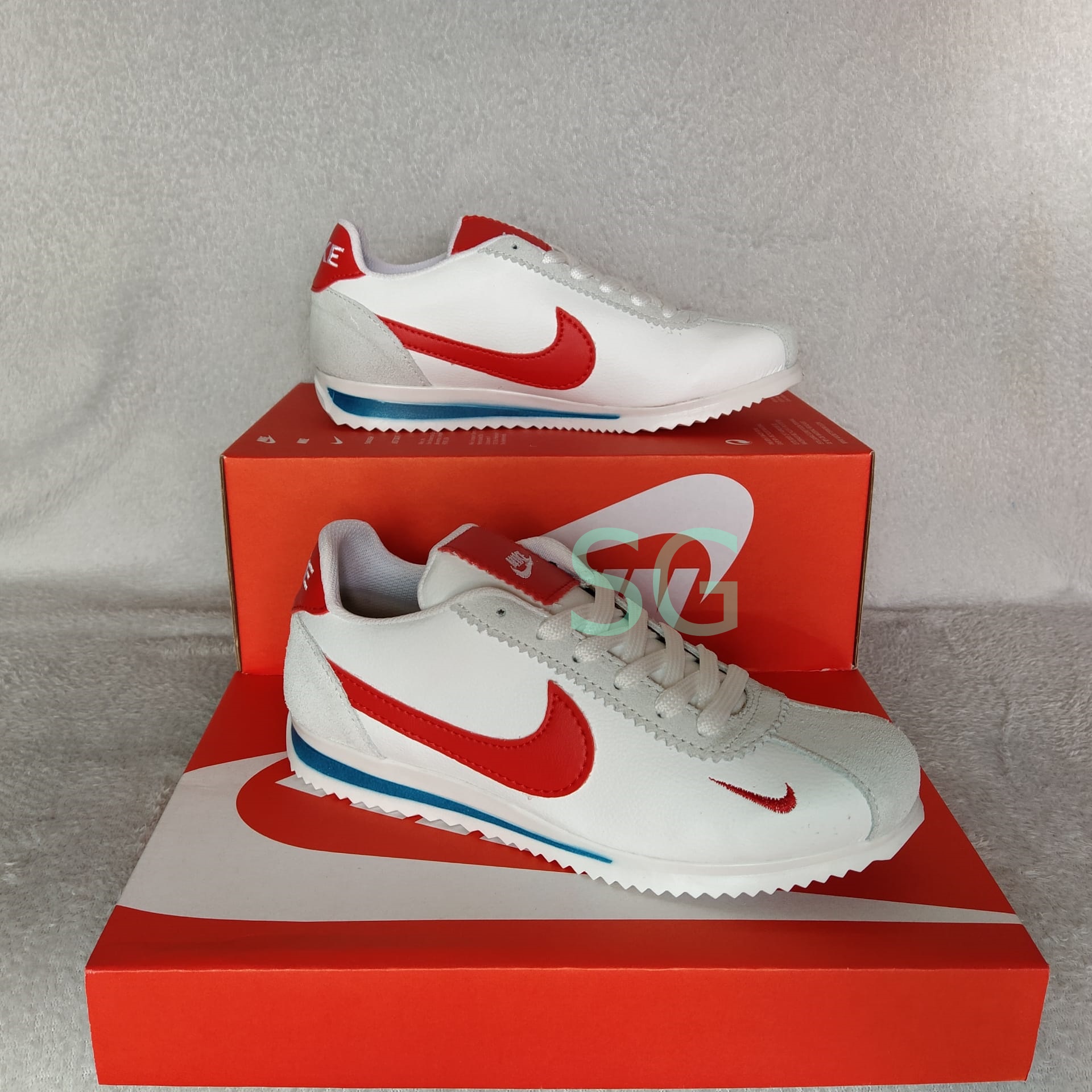 35,00€ 😲 | Nike Cortez Blanco con Azul y Rojo - Calzado - Zapatos Outlet