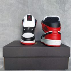 Nike Air Jordan Mid Blanco, Rojo y Negro ref.09