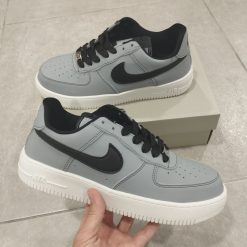 Nike Air Force Gris con Negro