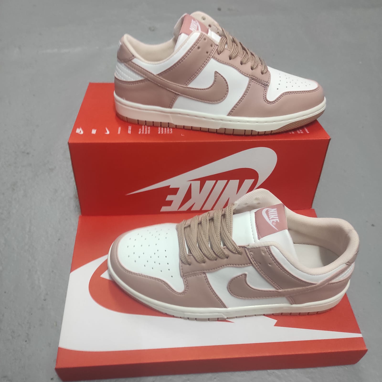 Nike Dunk Low - rosa nude