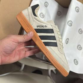 Adidas Spezial - taupe