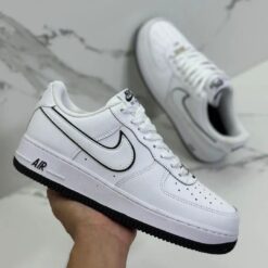 Nike Air Force Blanco con negro- bota
