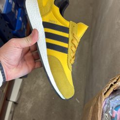 Adidas Iniki amarillo