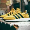 Adidas Iniki amarillo