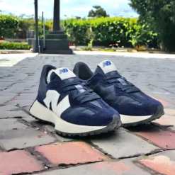 New Balance 327 multicolor con diseño retro