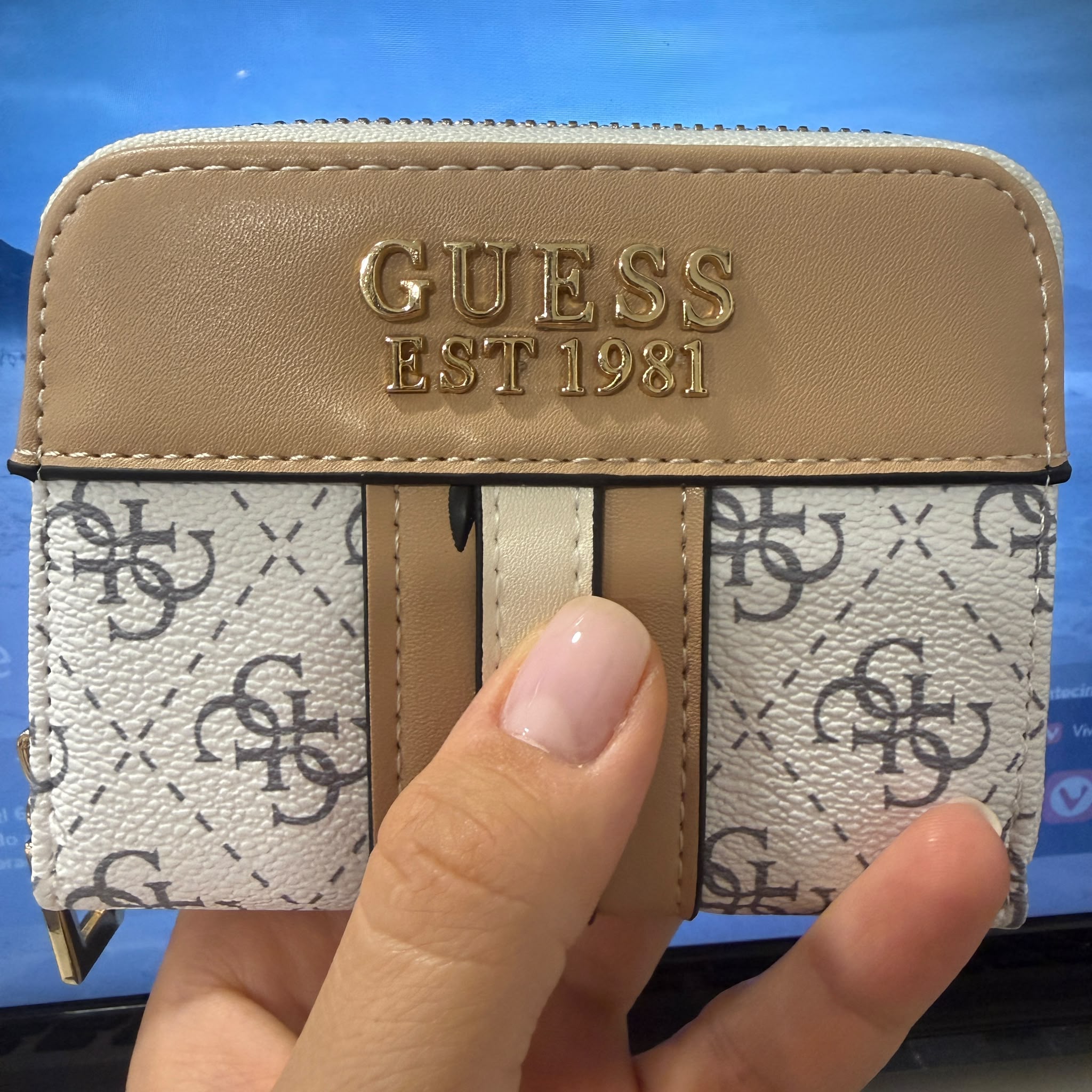 Cartera Guess Rosa e Blanco con Beige Cartera Guess Rosa e Blanco con Beige