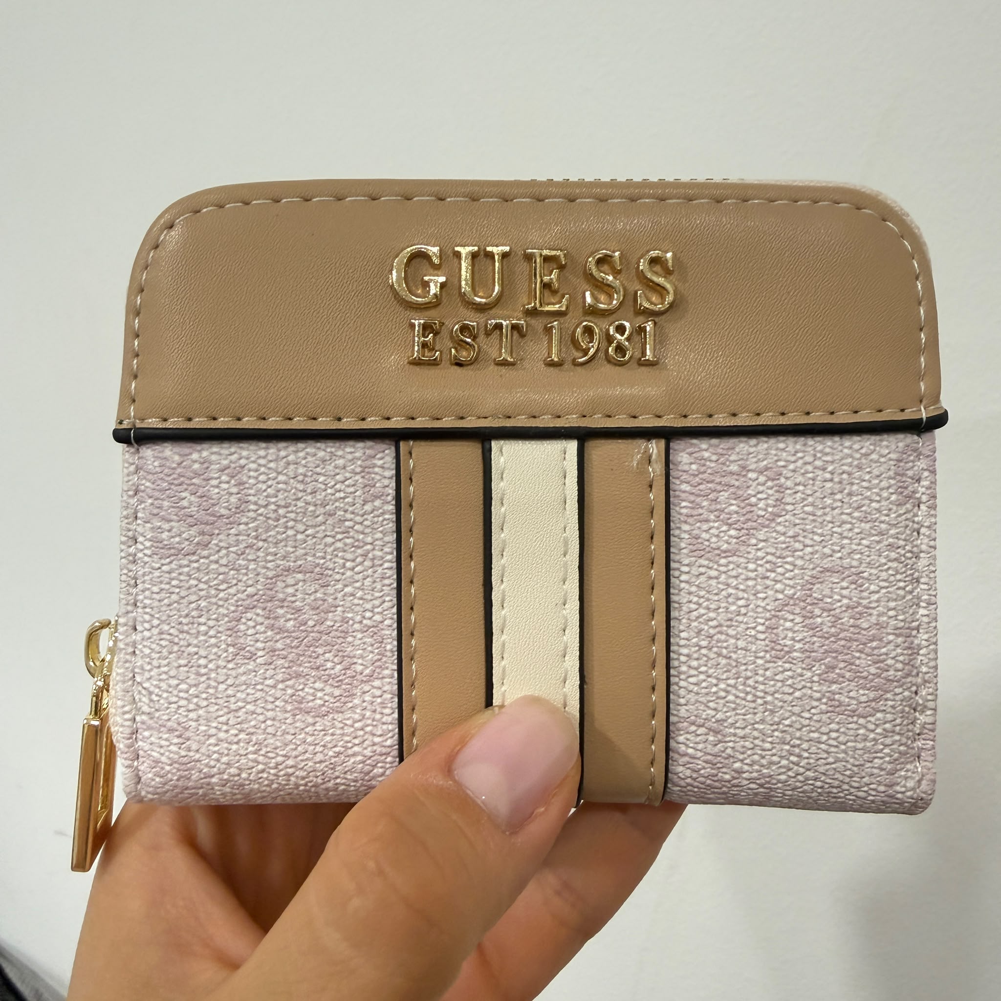 Cartera Guess Rosa e Blanco con Beige Cartera Guess Rosa e Blanco con Beige